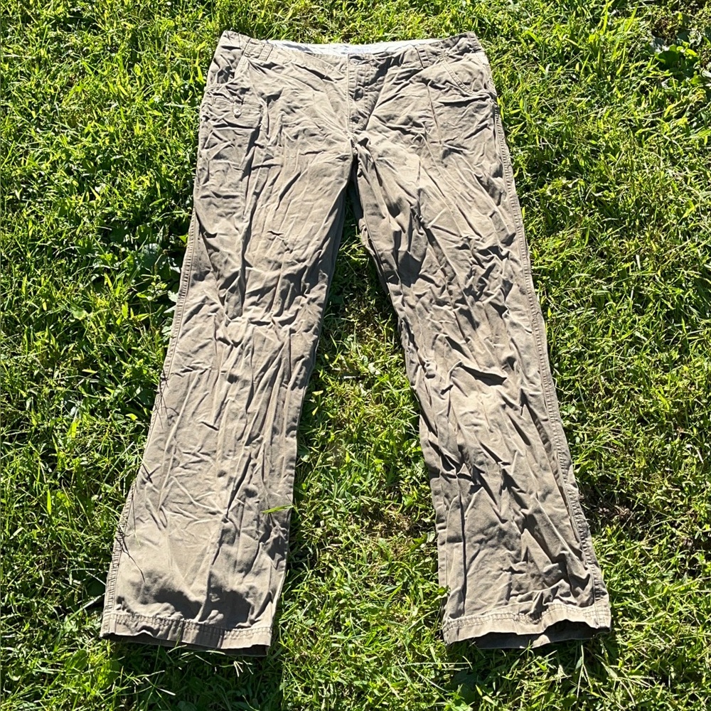Columbia adventure pants green khaki outdoor pants new and clean